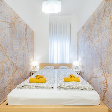 Katalin Apartment บูดาเปสต์ ภายนอก รูปภาพ