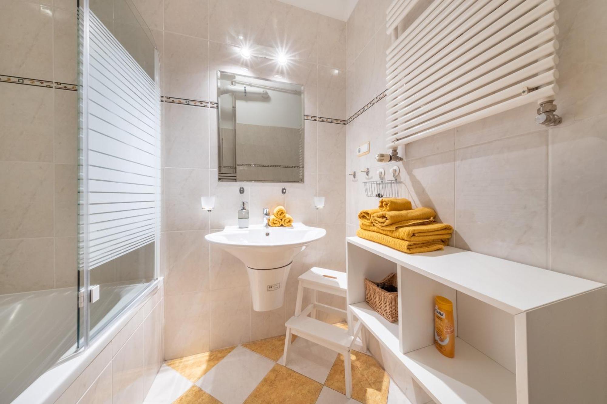Katalin Apartment บูดาเปสต์ ภายนอก รูปภาพ