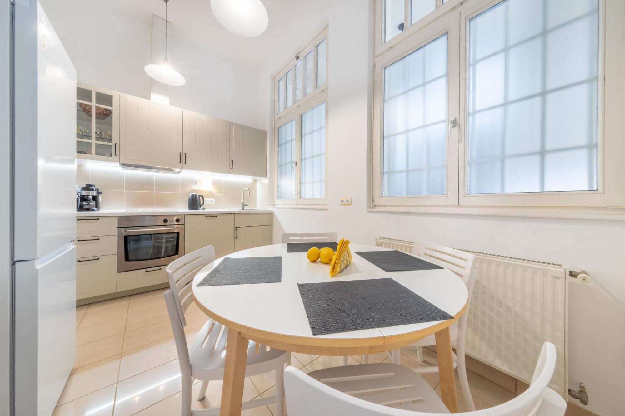 Katalin Apartment บูดาเปสต์ ภายนอก รูปภาพ